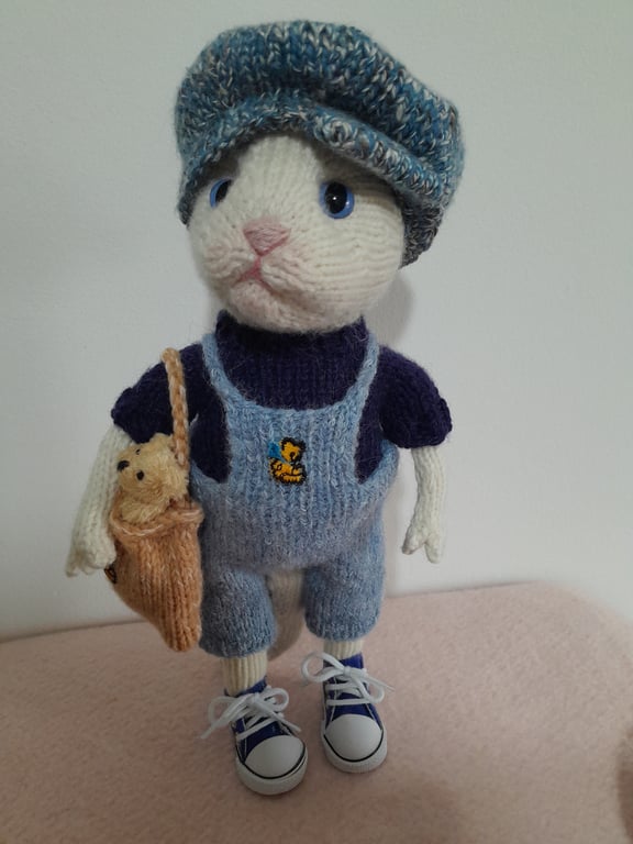 knitted kitten doll, dotpebblesknits design, Kitten Kids 