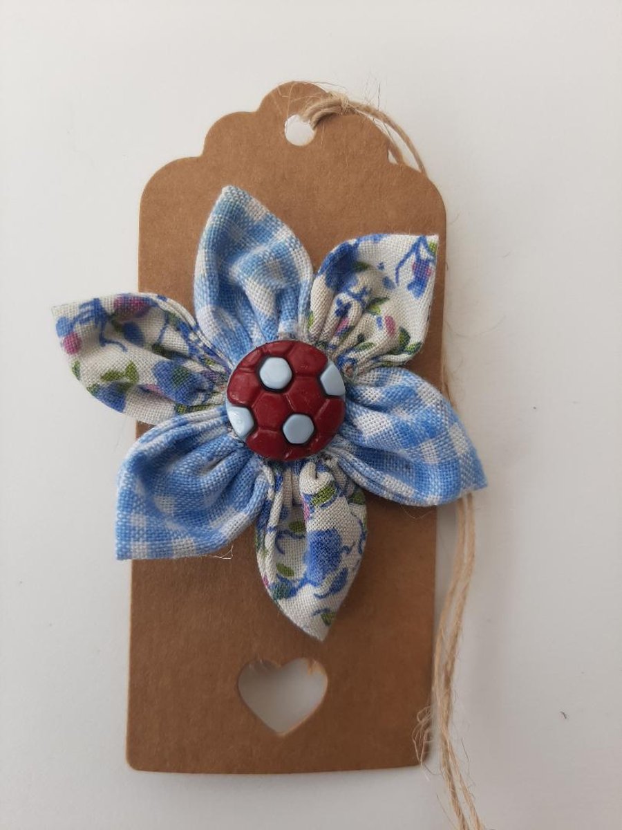 FABRIC FLOWER BROOCH