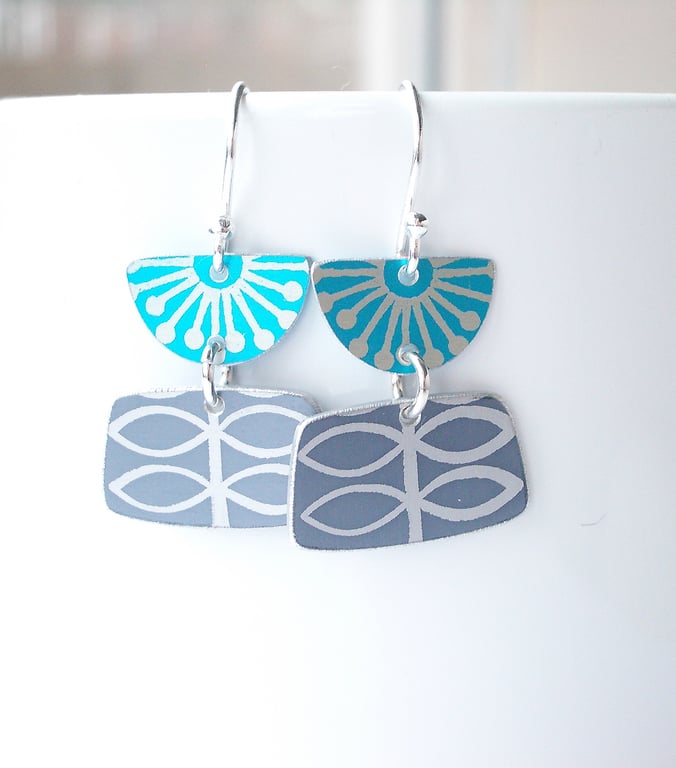 Turquoise and grey retro flower earrings 