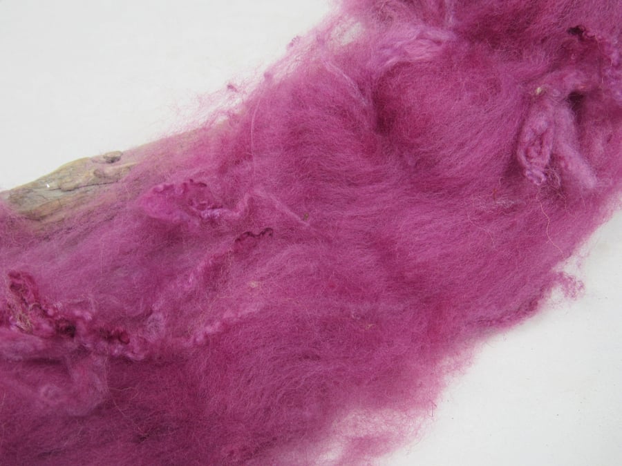 10g Naturally Dyed Dark Pink BFL Shetland Felting Wool