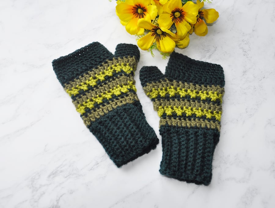 Hand Crochet Fingerless Gloves Mittens Mitts Shades of Green Ladies Free Post