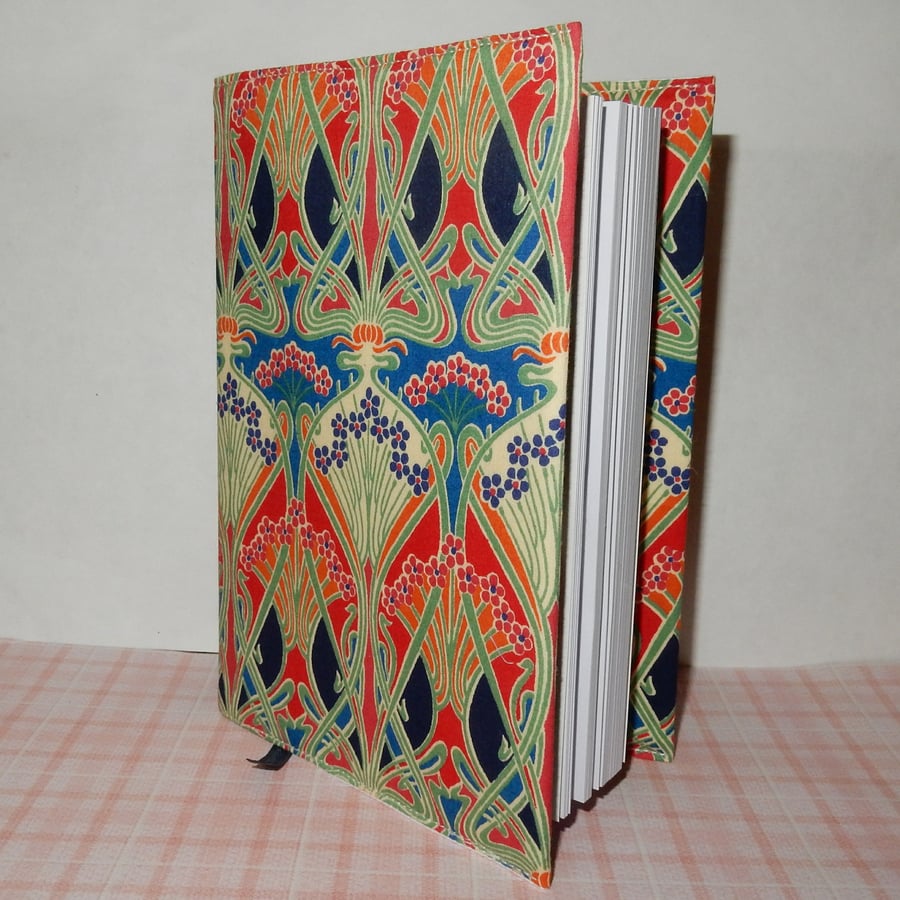 Diary traditional Liberty print A6 2018 week to view