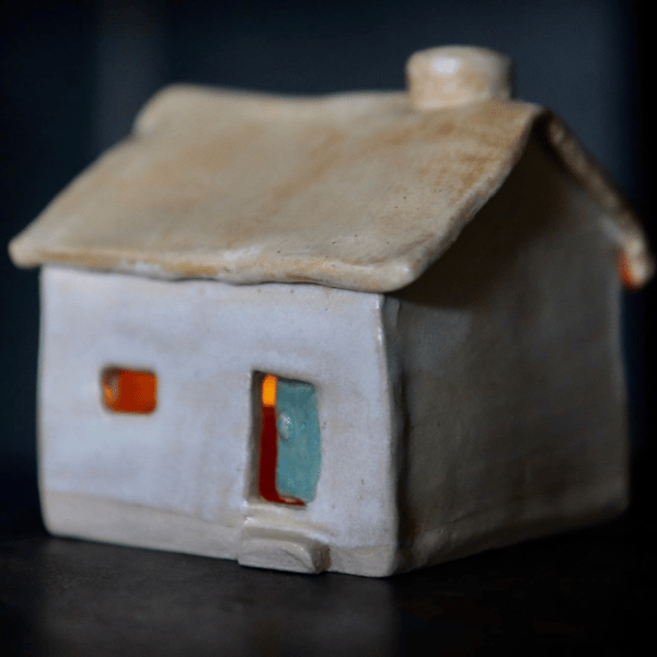 Cottage Bothy Tealight Holder