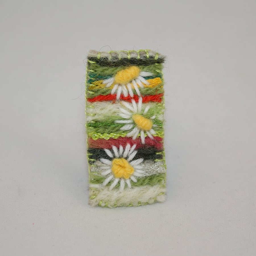 SALE - Daisies - Embroidered and felted brooch
