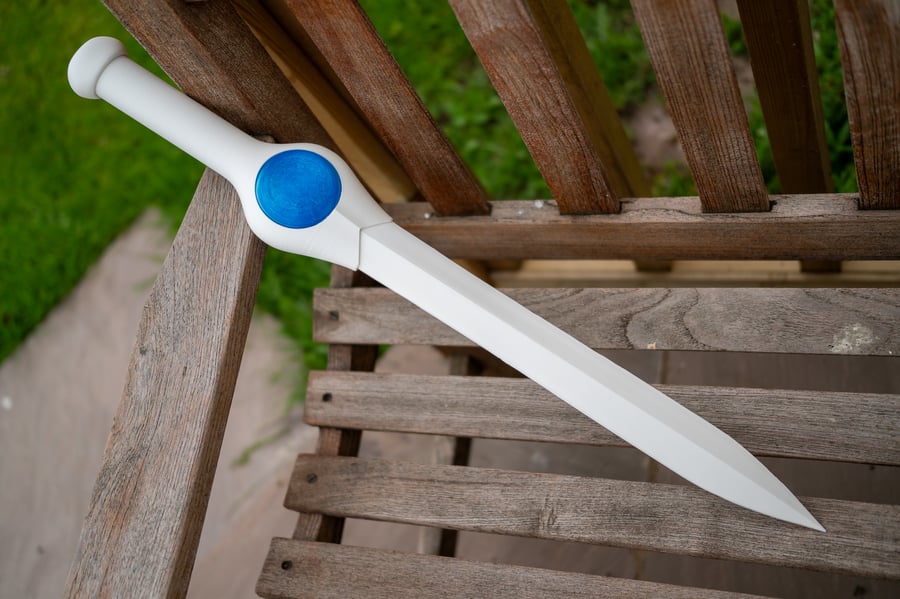 The Finn Sword - Adventure Time Cosplay Prop with LEDs and USB charging.