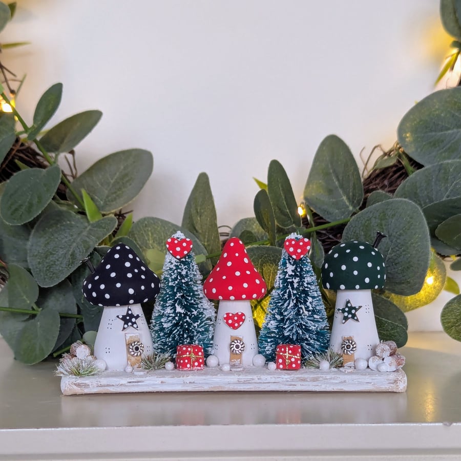 Christmas Toadstool Row - Handmade Wooden Christmas Home Decor 