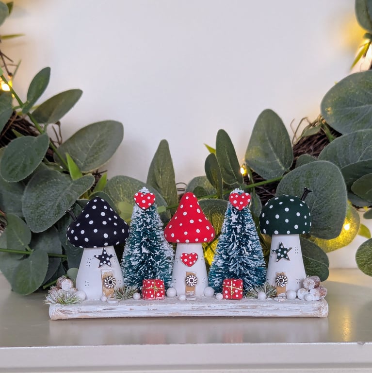 Christmas Toadstool Row - Handmade Wooden Christmas Home Decor 