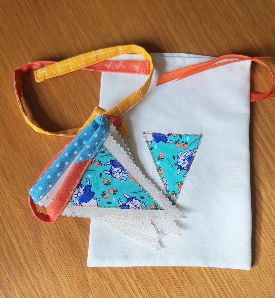 Mini bunting  in a bag; Peter Rabbit 