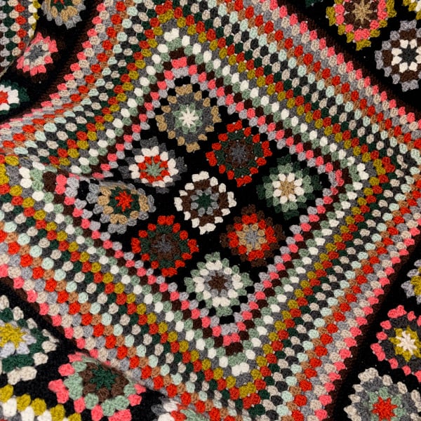 Classic Granny Square blanket PATTERN