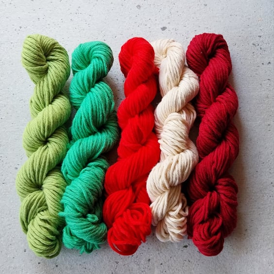 100g Christmas Cotton Aran yarn 5 cols