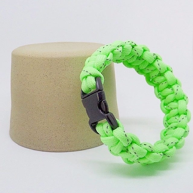 Paracord Bracelet - Glow in The Dark. Green Paracord Bracelet. Paracord.