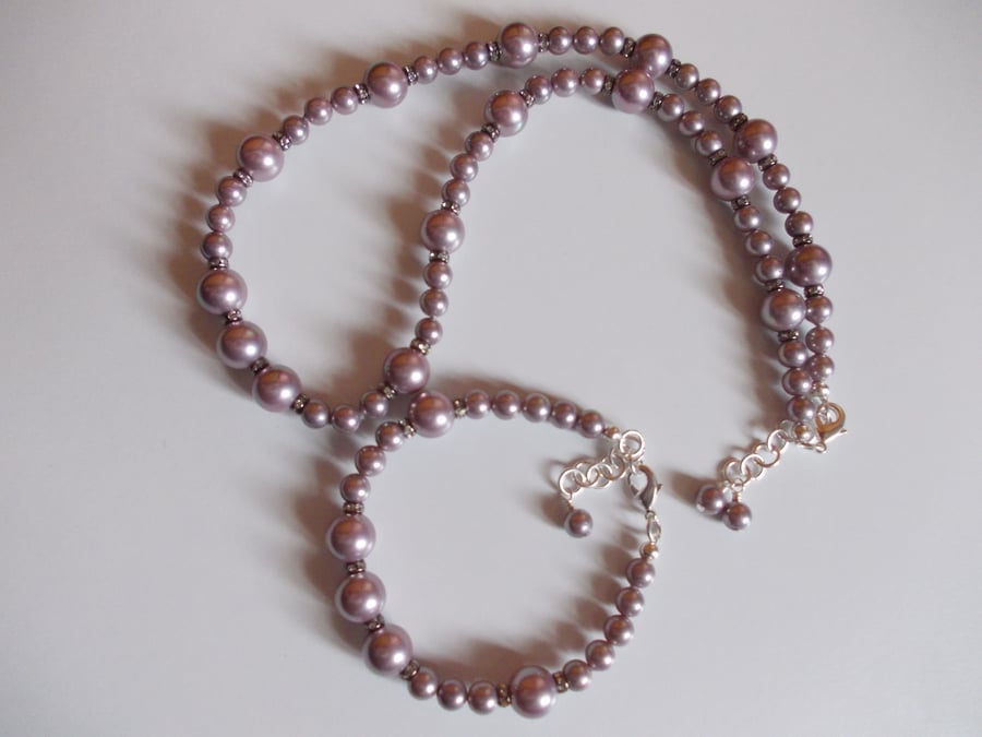 Mink shell pearl necklace and bracelet set
