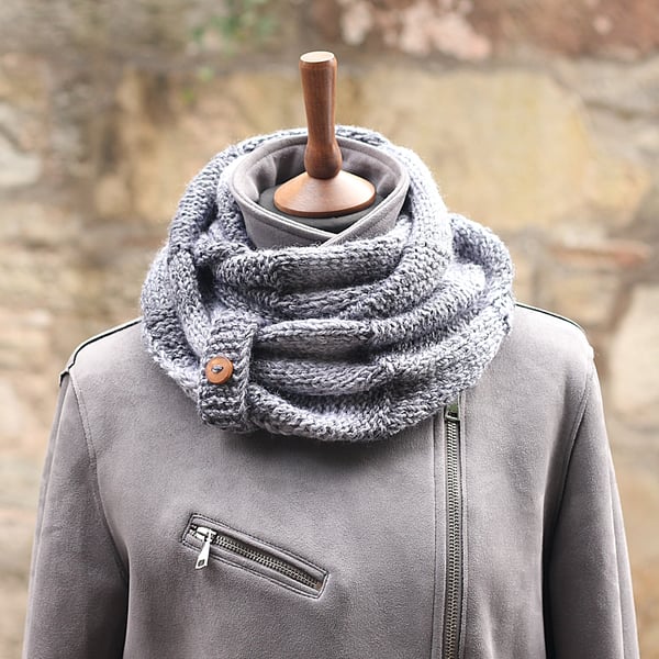 SCARF, knitted infinity loop scarf, chunky grey mix womens button snood, cowl