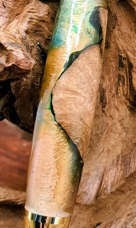 Resin and wood click pen