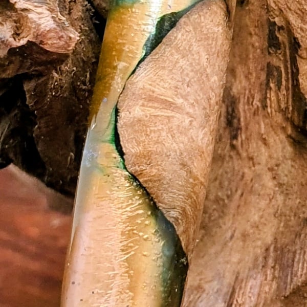 Resin and wood click pen