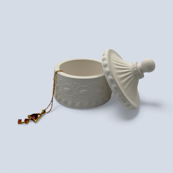 White Decorative Jewellery Box with Lid for Trinkets and Keepsakes