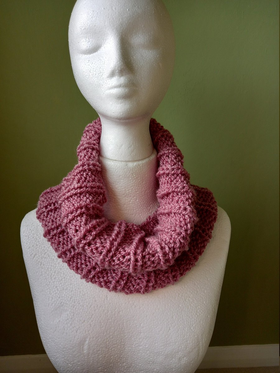 Dusky Pink Oversized Cowl Snood Hand Knitted in Chunky Acrylic Yarn