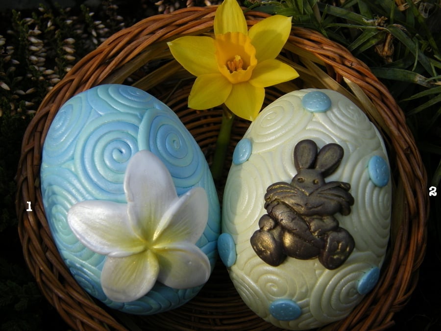 Large Filigree Easter Eggs