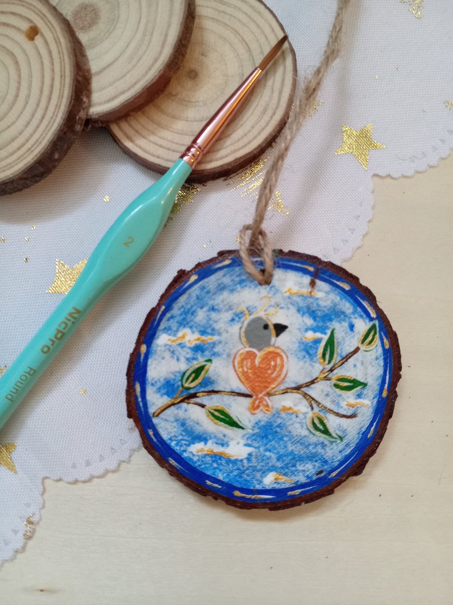 Love bird hanging woodslice decoration 
