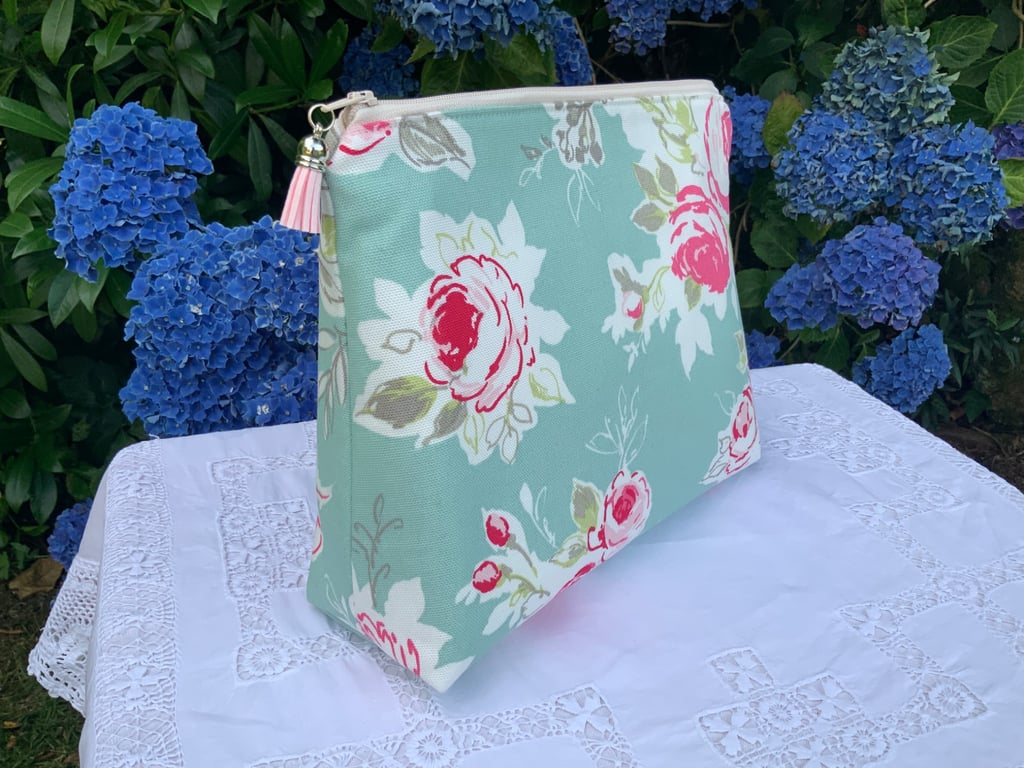 Toiletry Bag, Large Cosmetic Bag, Make Up Bag, Travel Bag, Cosmetic Purse