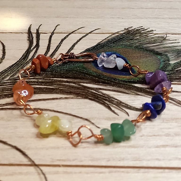Twisted copper bracelet with chakra bead chips