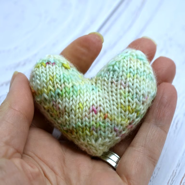 Hand knitted heart - pocket hug - Pastels - small