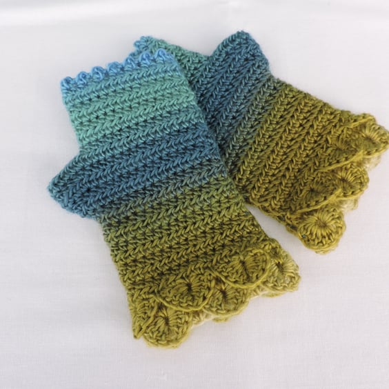 Fingerless Mittens with Dragon Scale Teal Sea Green Blue Olive