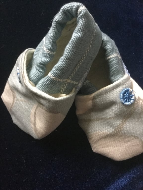 Dorset Button Trimmed Toddler Slippers, age 12 - 18 m, Blue and Cream, S1