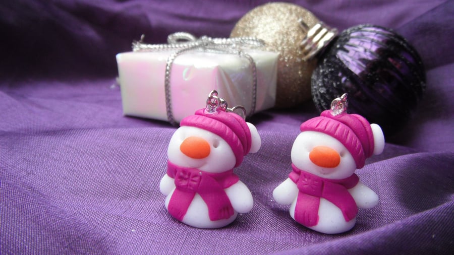 Christmas Novelty Fimo Earrings  SNOWMAN (CERISE)
