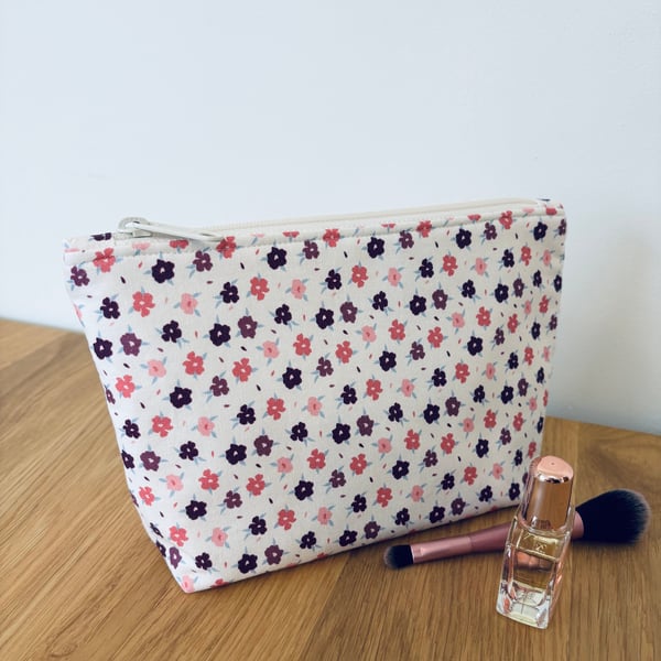 Make up bag, small toiletry bag, water resistant lining, in pink floral design