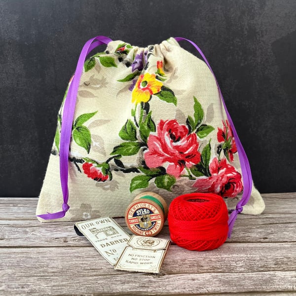 1940s Floral Vintage Barkcloth Drawstring Bag, Gift Bag, Spring Flowers - Purple