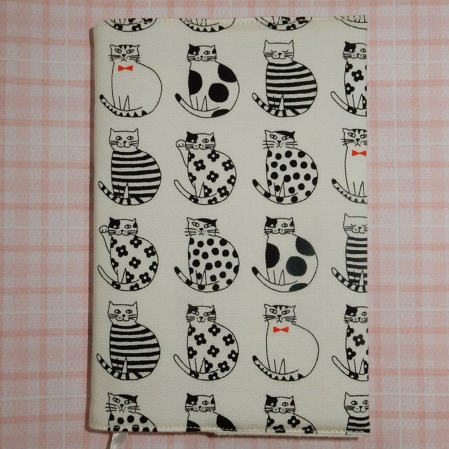 Diary Black and white cats, white 2017 SALE PRICE