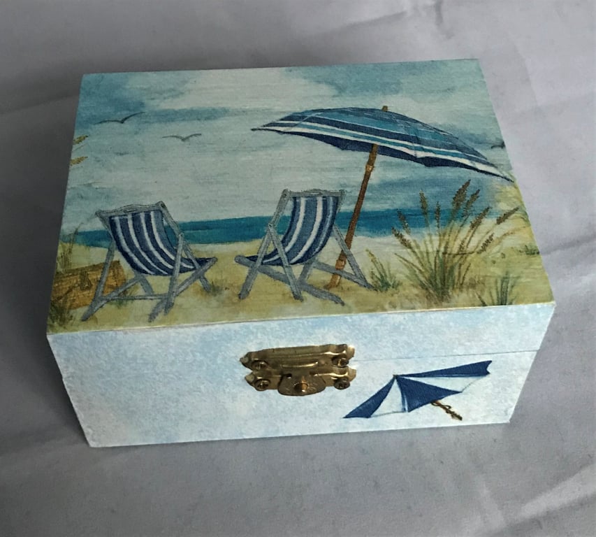 Decorated Box Seaside Beach Umbrella Deckchairs Wooden Storage Jewellery