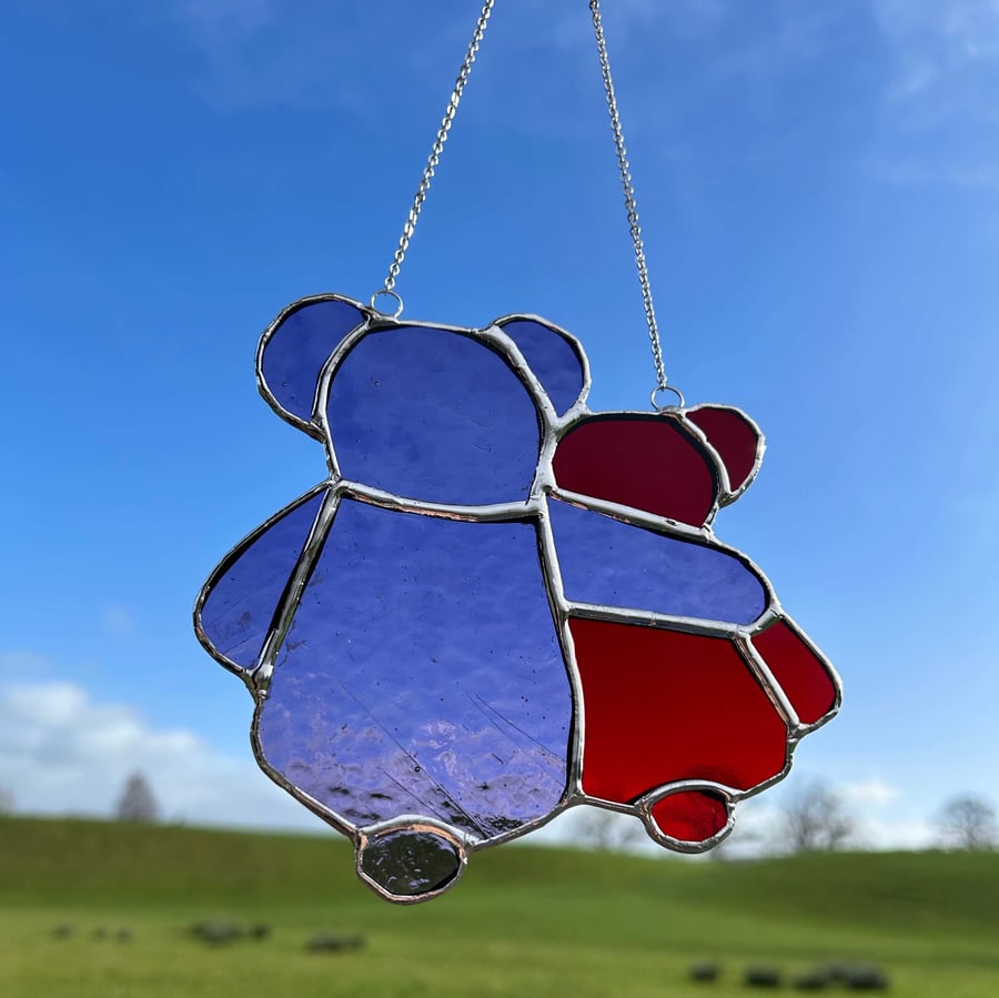 Loving Bear Hug in Tiffany Style stained glass