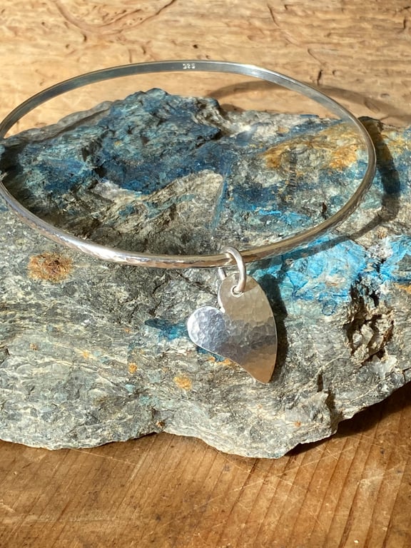 Sterling silver heart charm bangle  