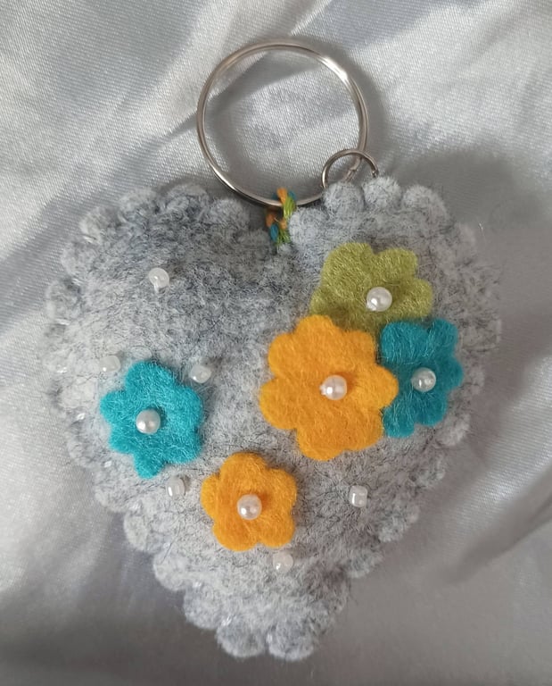 Grey Floral Heart Keyring