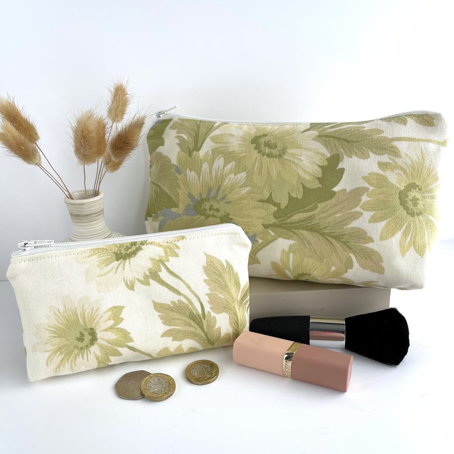 SALE - Daisies Make up Bag and Large Purse