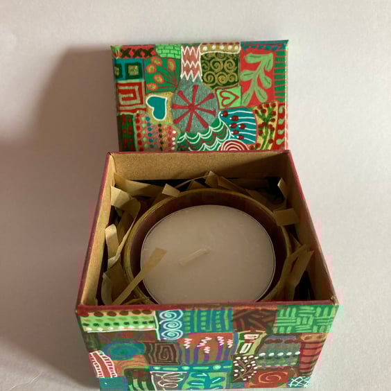 Pretty decopatch tea light in decorative hand painted box