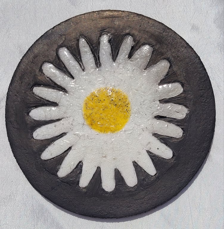 Raku daisy coaster