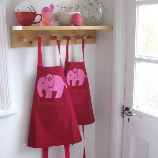 Age 3-4 yrs. 'Pink Efalant' hand appliquéd child's apron 