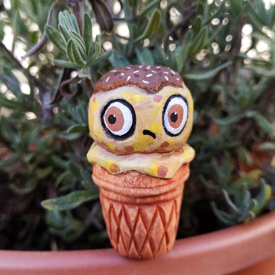 Hand-carved and painted wooden Giuseppe the Gelato