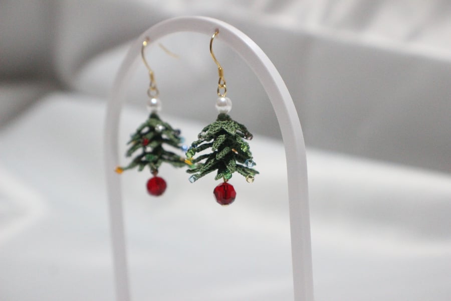 Micro Crochet Christmas Tree Earring, Gift for Christmas, Holiday Accessories, R