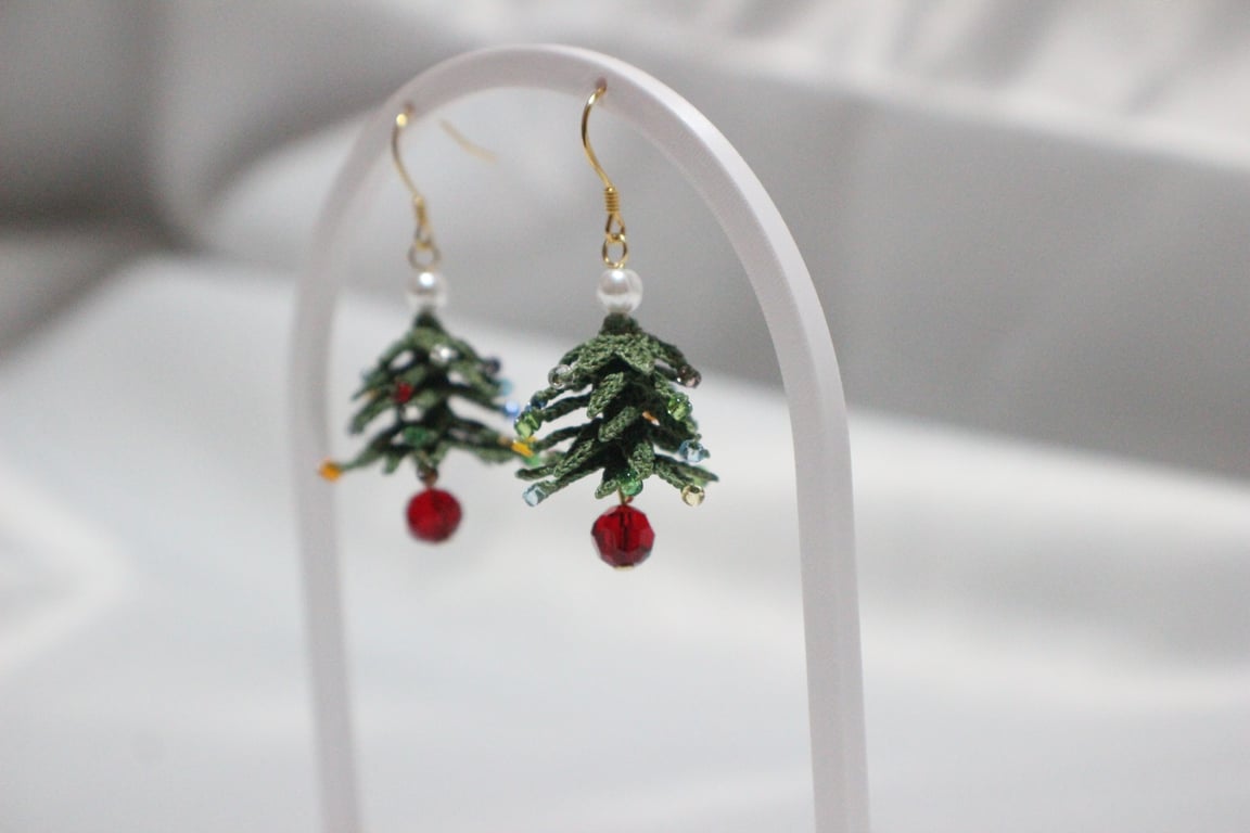 Micro Crochet Christmas Tree Earring, Gift for Christmas, Holiday Accessories, R