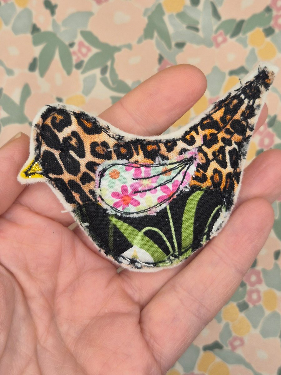 Little Hotchpotch Bird Brooch