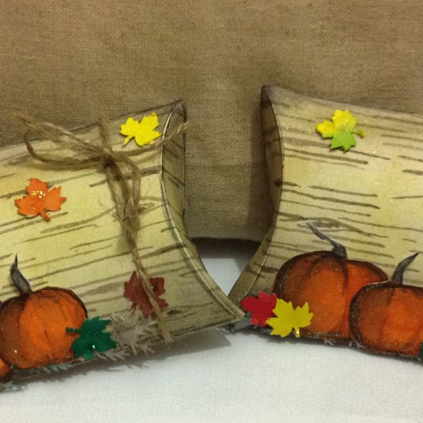 Thanksgiving Autumn Style Pumpkin and Maple Leaf Pillow Boxes Set of 8