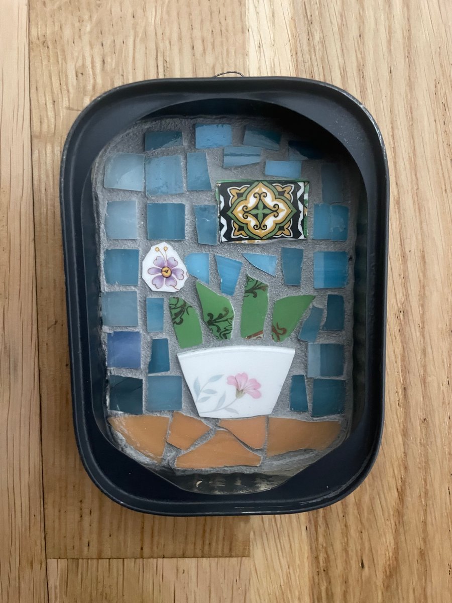 Mini mosaic in sardine tin