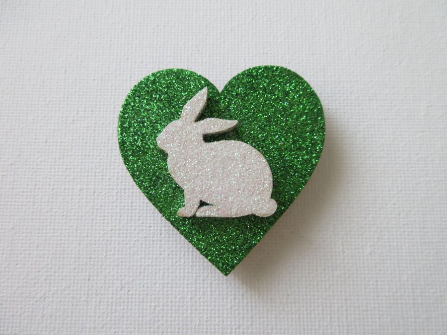Magnet Heart Shaped with White Glitter Bunny Rabbit on Green