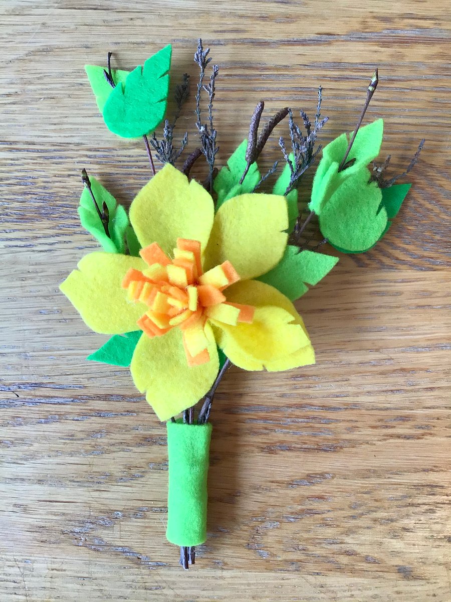 Mini Spring Daffodil Felt Flower Bouquet Gift Present