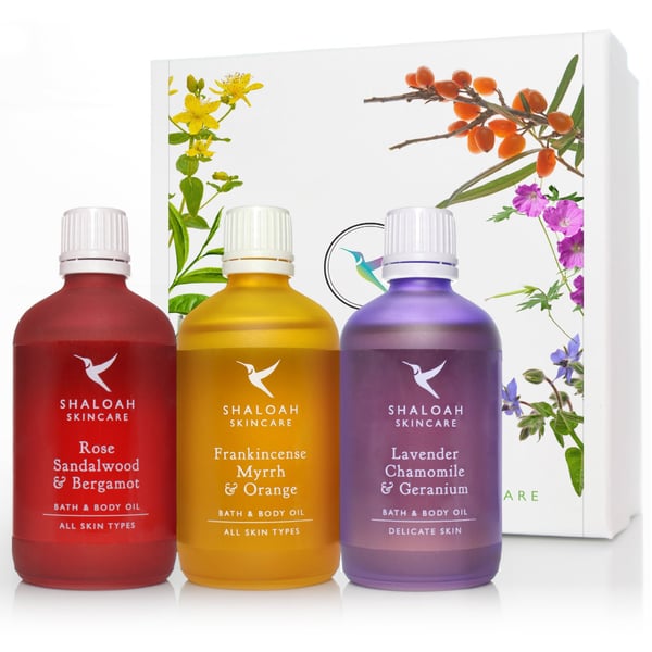 Bath and Body Oil Gift Set for Women Aromatherapy Essential Oils Pamper Spa Moth