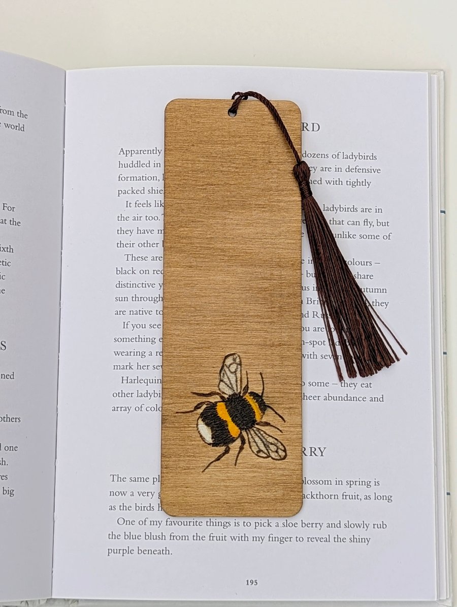 Pyrography bee bookmark, stocking filler gift for a bee lover